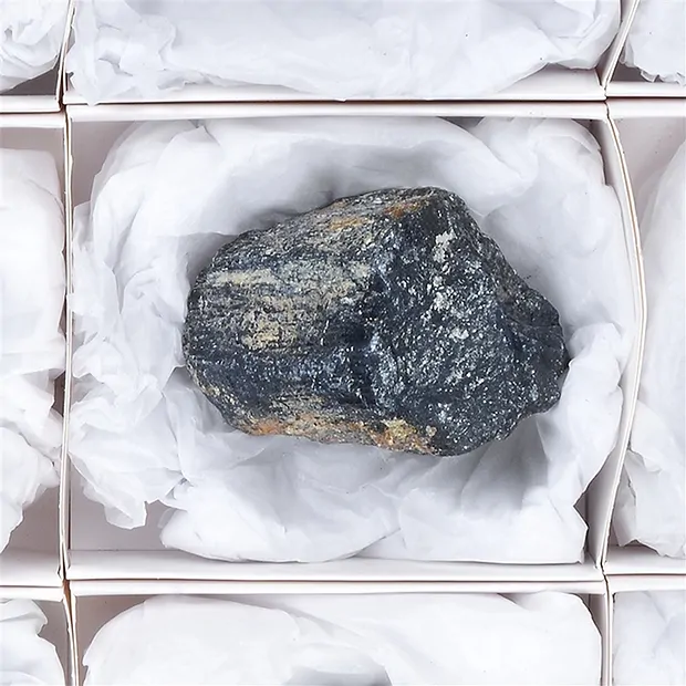 Tourmaline (black) rough stones B, 05 - 08cm (12 pcs./ PU) | Marco Schreier