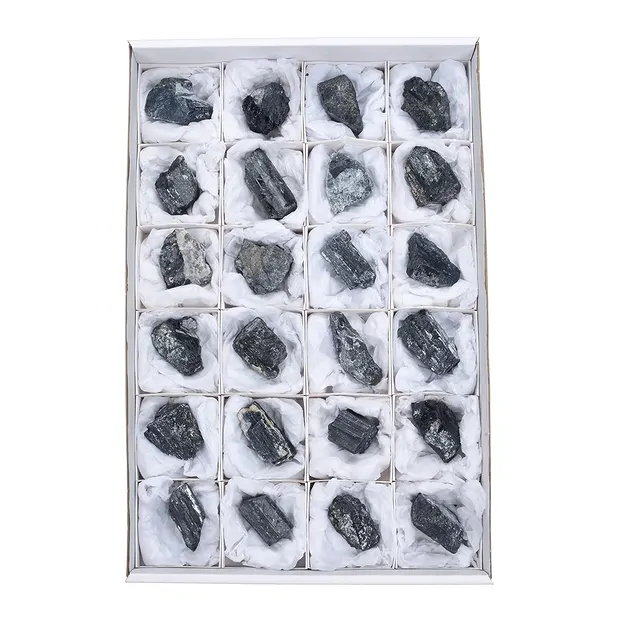 Tourmaline (black) rough stones B, 04 - 05cm (24 pcs./ PU) | Marco Schreier