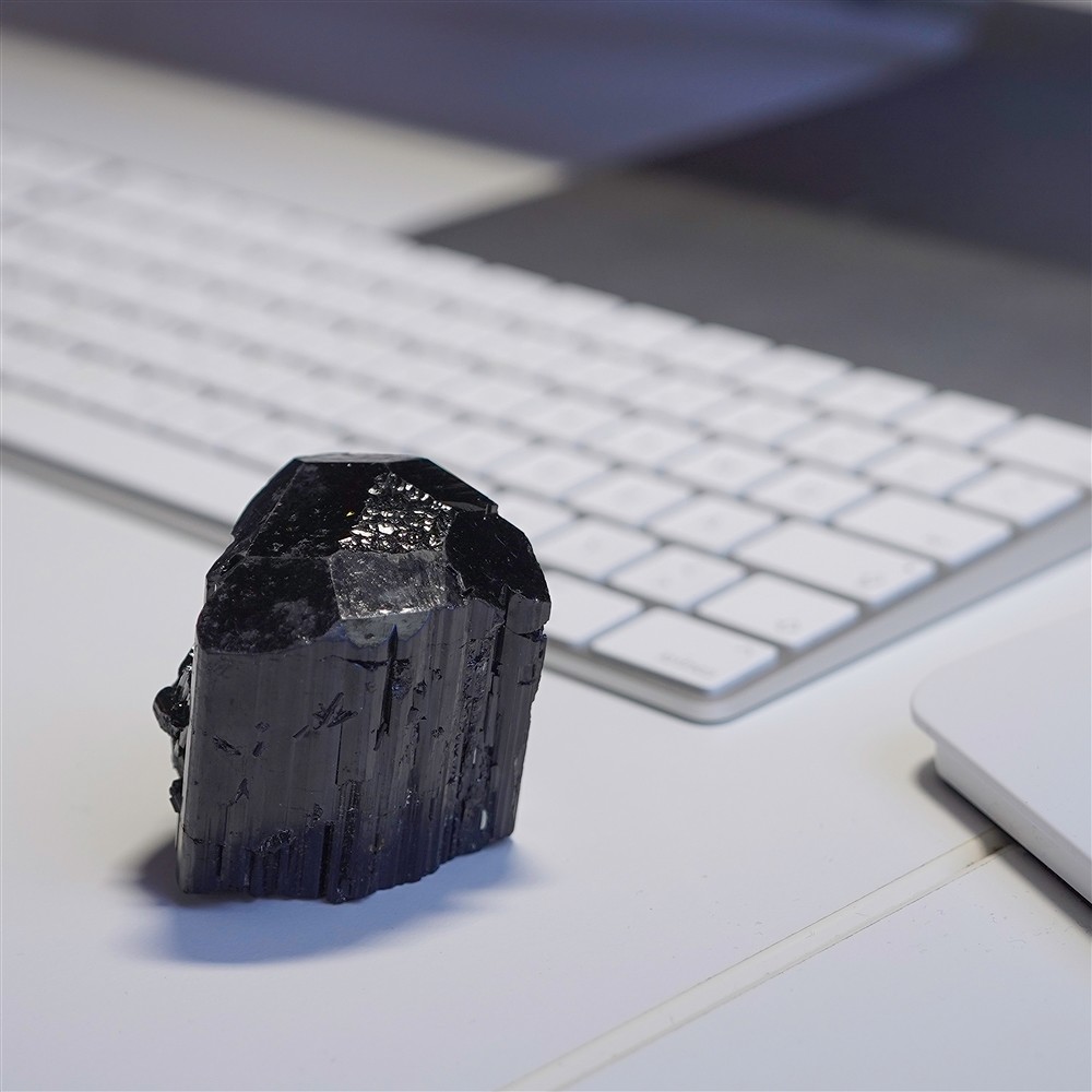 Pietra grezza Schorl, 200-300g | gemme, pietre curative e gioielli all'ingrosso