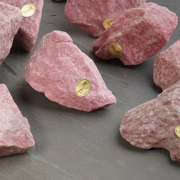 Thulite rough stones, 05 - 08cm (18 pcs./ PU) | wholesaler gems & healing stones