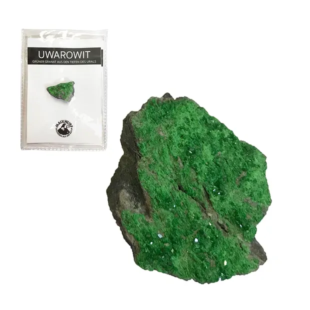 Uvarovite with certificate card in pouch | wholesaler gems & healing stones