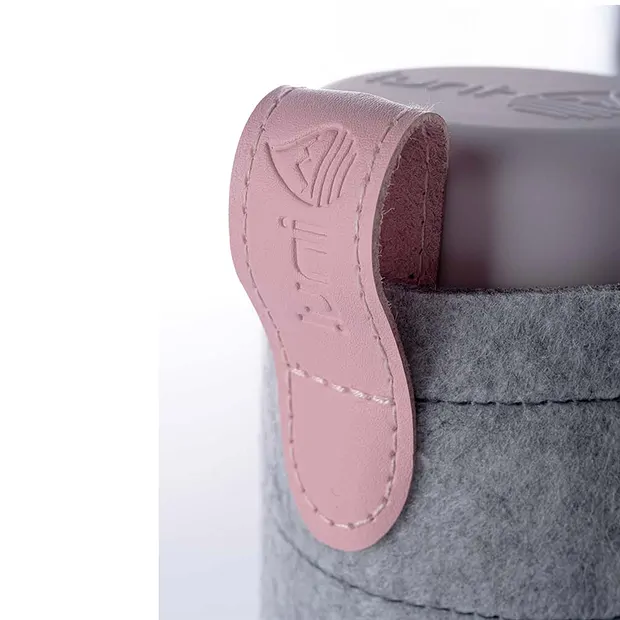 VitaJuwel Manchon en feutre pour flacon gris clair | Marco Schreier