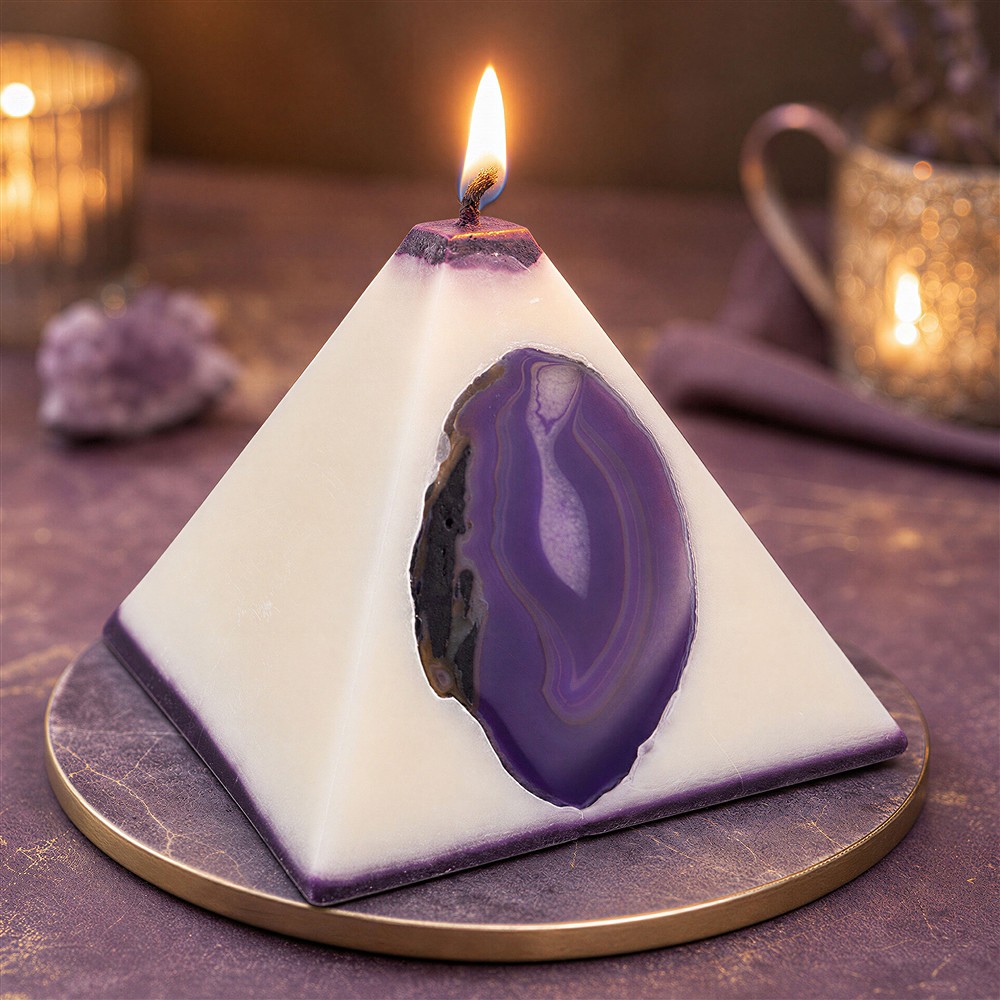 Candle with Agate, pyramid-shaped, white, purple, 11 cm | Marco Schreier