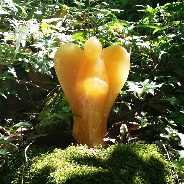 Anges gardiens calcite (orange), 15cm | Marco Schreier