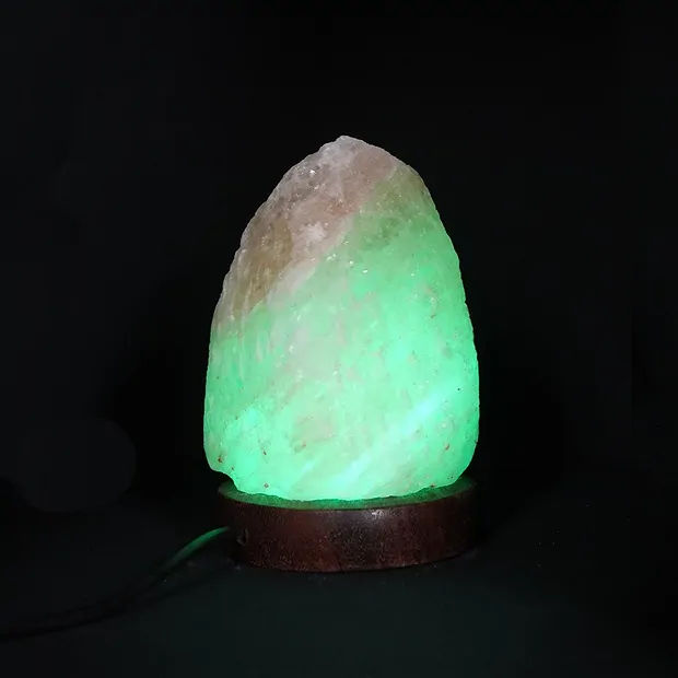 Salzlampe "Felsen" mit Holzsockel, 11cm / 0,57kg, USB-Stecker, farbwechselnd | Marco Schreier