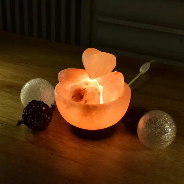 Salt lamp "Fire bowl hearts" with wooden base 14cm/ 3,1kg | Marco Schreier