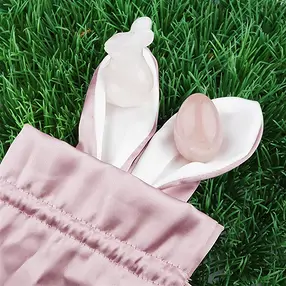 Rose Quartz Easter set (bunny and egg in bunny bag) | Marco Schreier