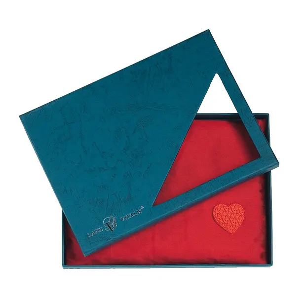 Gemstone cushion "Cupid cushion" (Thulite, Rose Quartz) | Marco Schreier