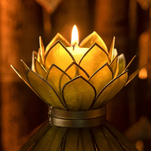 Lotus tea light Capiz shell yellow | wholesaler gems, healing stones & jewelry