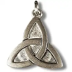 1210003004 Amuleto de peltre nudo triangular | Marco Schreier