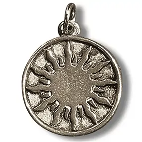 Disco solar amuleto de peltre | piedras preciosas, piedras curativas y joyería