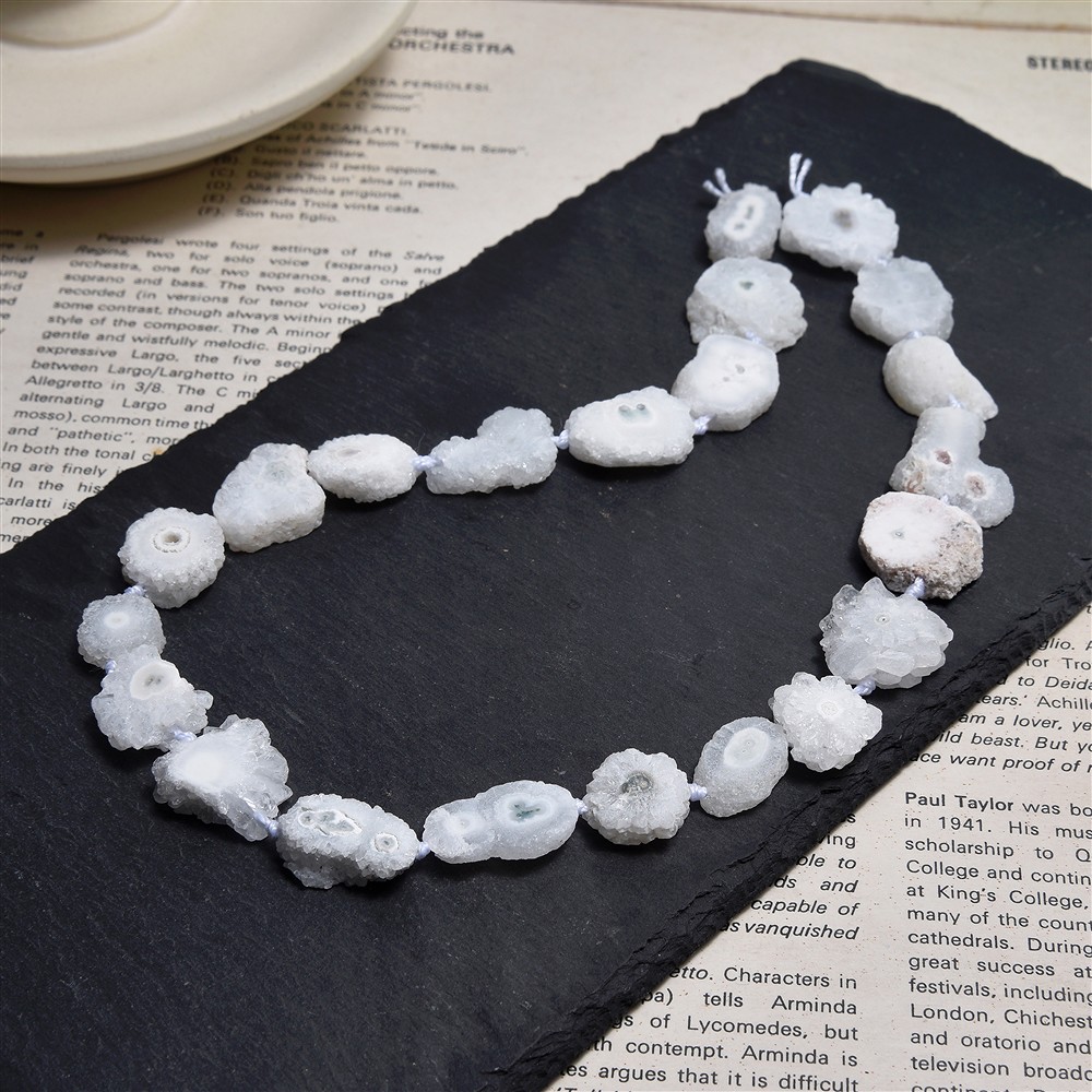 Strang Scheiben, Achat (Druzy Flower weiß),16 - 22mm | Marco Schreier