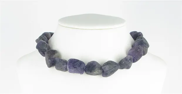 Strand of nuggets, Amethyst (dark), rough, 12 - 17mm | Marco Schreier