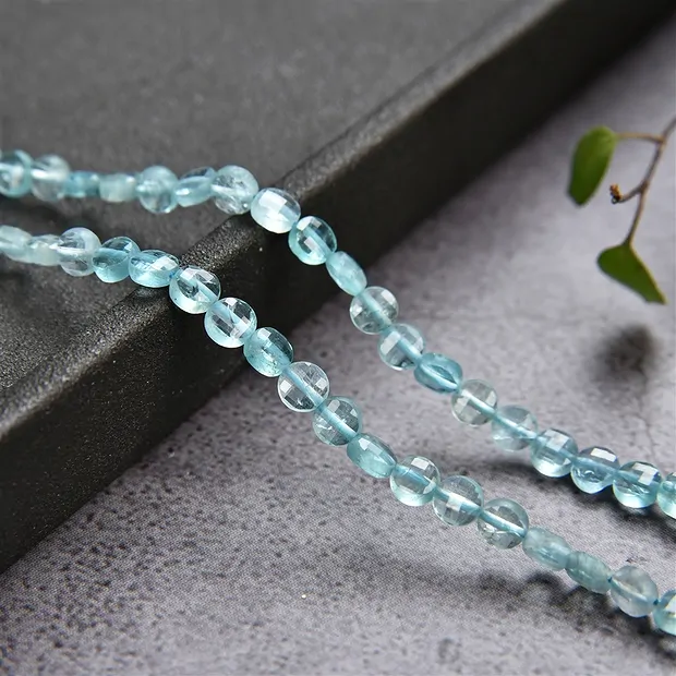 Rang de collier disque/pièce, apatite (stab.), facetté, 04mm (38cm) | Marco Schreier