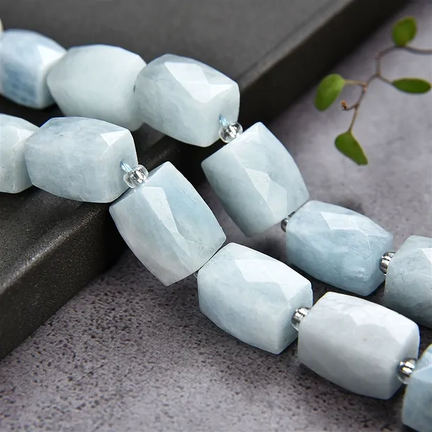 Strand cuboid, aquamarine, faceted, 16 x 11-12mm | Marco Schreier