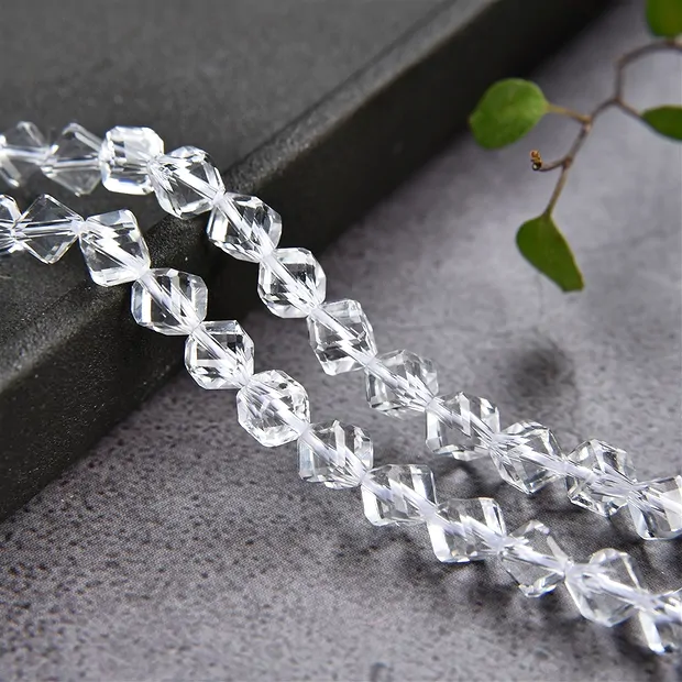 Strang Würfel, Bergkristall, 06mm | Großhändler Edelsteine, Heilsteine & Schmuck