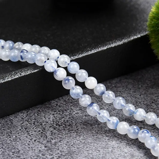 Filo di perle, Dumortierite in quarzo (quarzo blu), 04 mm (39 cm) | Marco Schreier