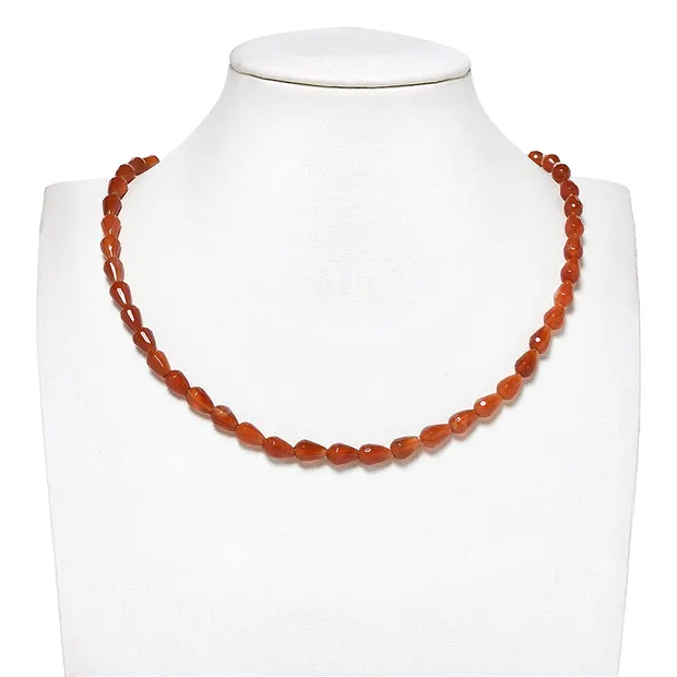 Collier de perles en forme de goutte, Cornaline (chauffée), 09 x 07 mm, facettées | Marco Schreier