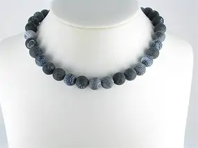 Rang de colliers boules, Onyx (teintée), sillonné, mat, 12mm | Marco Schreier