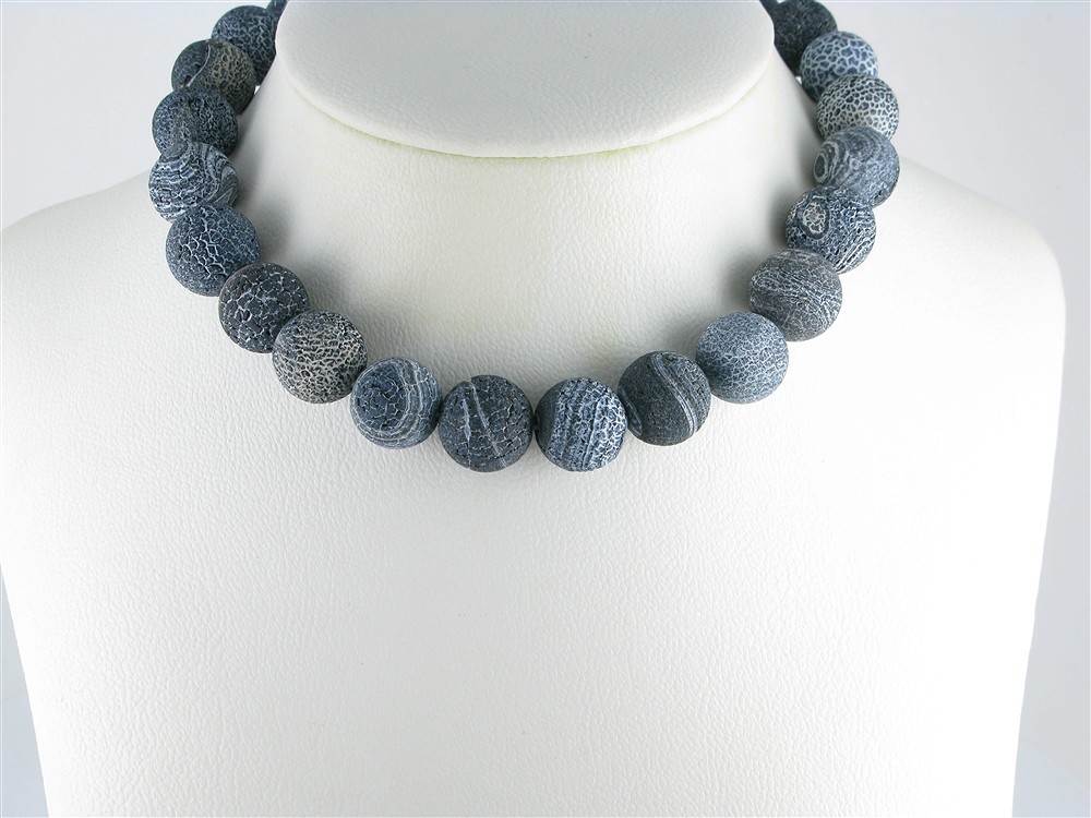 Strang Kugeln, Onyx (gef.), gefurcht, matt, 16mm | Marco Schreier