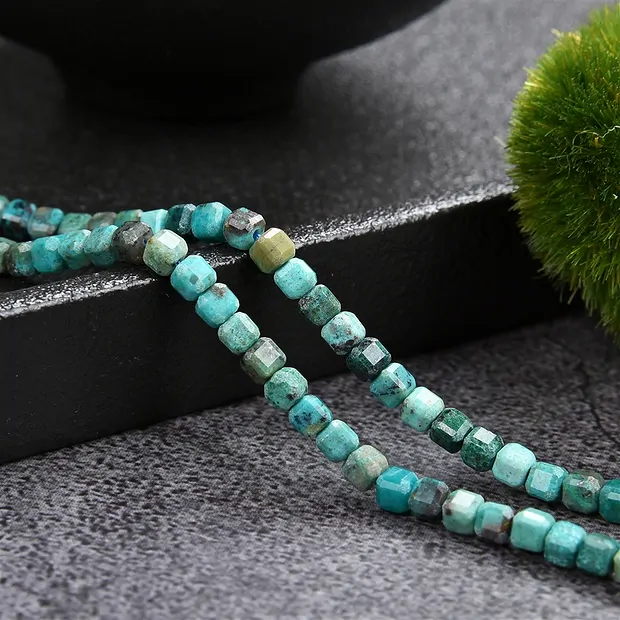 Strand cube, Chrysocolla, 03mm, faceted (39cm) | gems, healing stones & jewelry