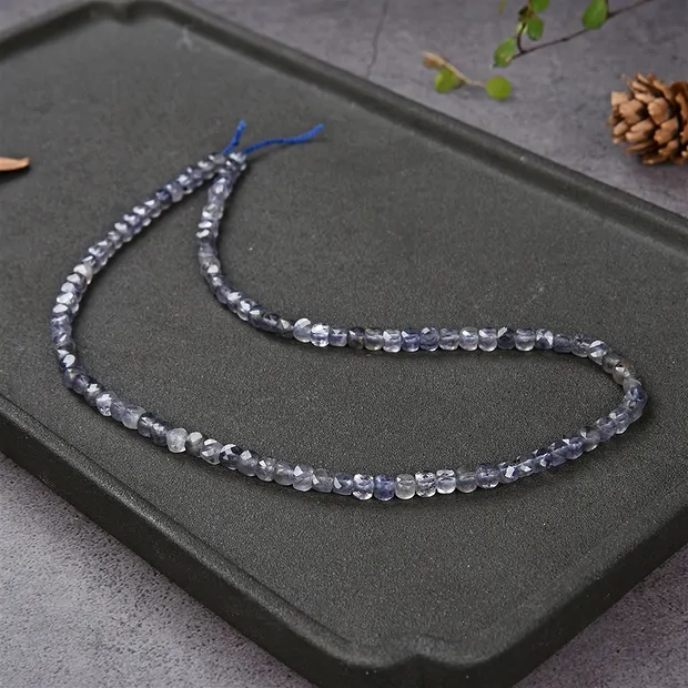 Rang de colliers, Iolite, à facettes, 04mm | Marco Schreier