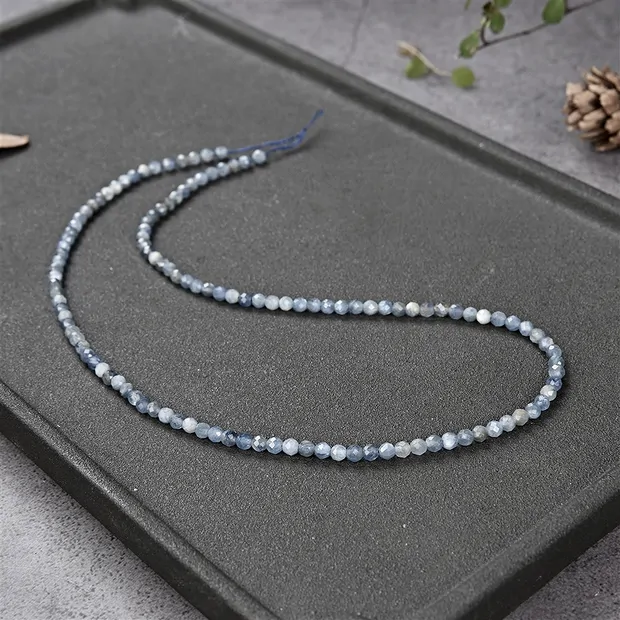 String Beads, Kyanite blue (stab.), 03mm, faceted | Marco Schreier