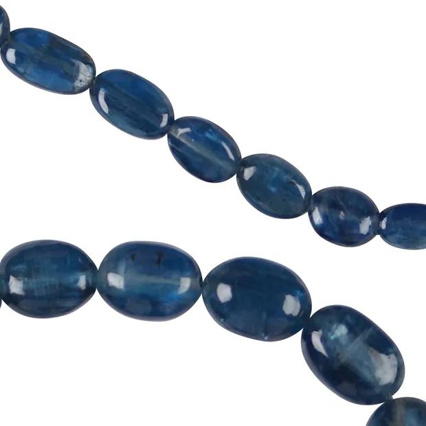 Rang de colliers, Disthène extra (stab.), 05-08 x 07-13mm, avec dégradé | Marco Schreier
