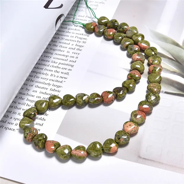 Rang de colliers Coeurs, Unakite, 10mm | Marco Schreier