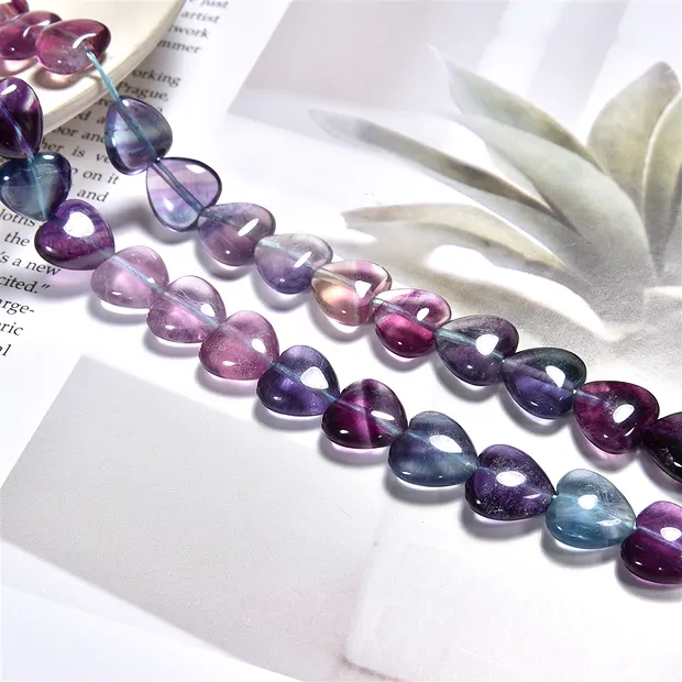 Strang Herzen, Fluorit, 12mm | Mineralienhandel Edelsteine, Heilsteine & Schmuck
