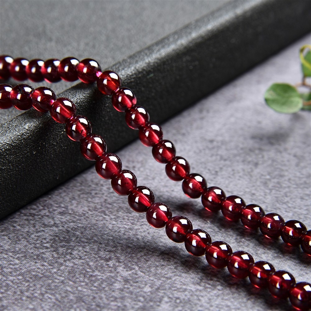 Strang Kugeln, Granat A, 04-05mm | Großhändler Edelsteine, Heilsteine & Schmuck