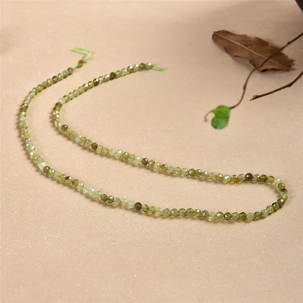 Rang de collier boules, grenat (grossular), 04mm, facetté (39cm) | Marco Schreier