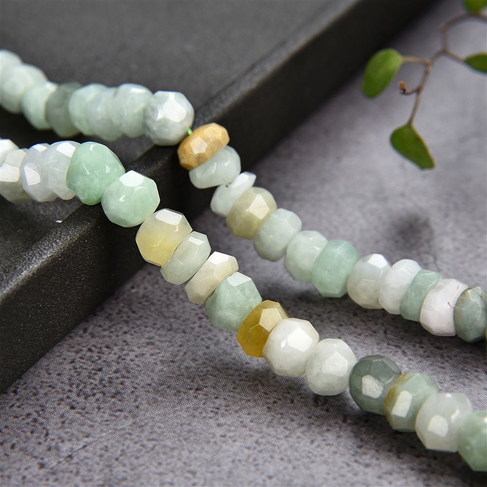 Strang Button Freeform, Jadeit, facettiert, 03-06 x 07-08mm | Marco Schreier