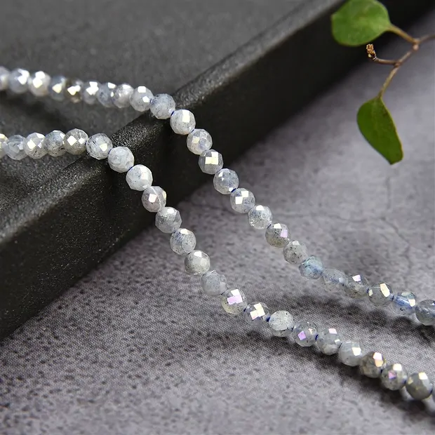 Rang de colliers boules, labradorite (vaporisée), facetté, 03mm | Marco Schreier
