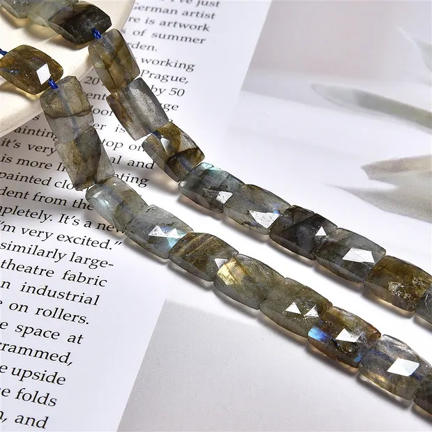 Rectangular strand, Labradorite (dark), 10 x 8mm, faceted (39cm) | Marco Schreier