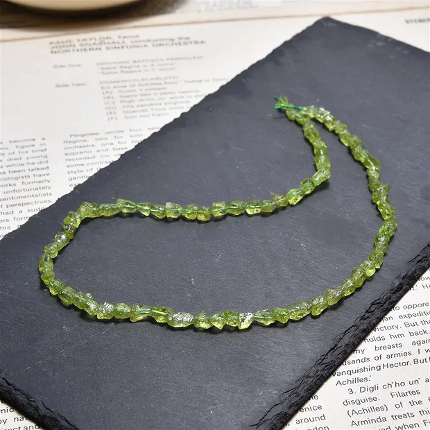 Filo di pepite, Peridoto, 07-09 x 08-10 mm (39 cm) | Marco Schreier