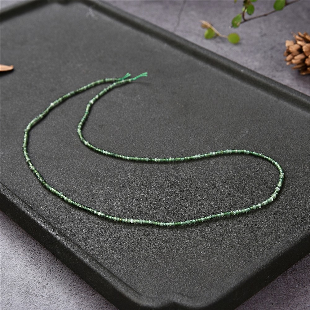 Rang de collier Bouton/Disque, N&#xE9;phrite, facett&#xE9;, 01 x 02mm | Marco Schreier