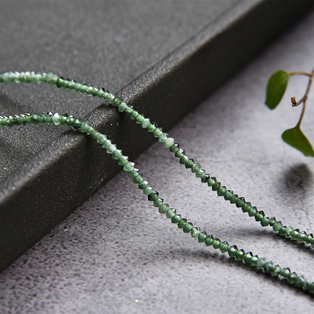 Rang de collier Bouton/Disque, N&#xE9;phrite, facett&#xE9;, 01 x 02mm | Marco Schreier