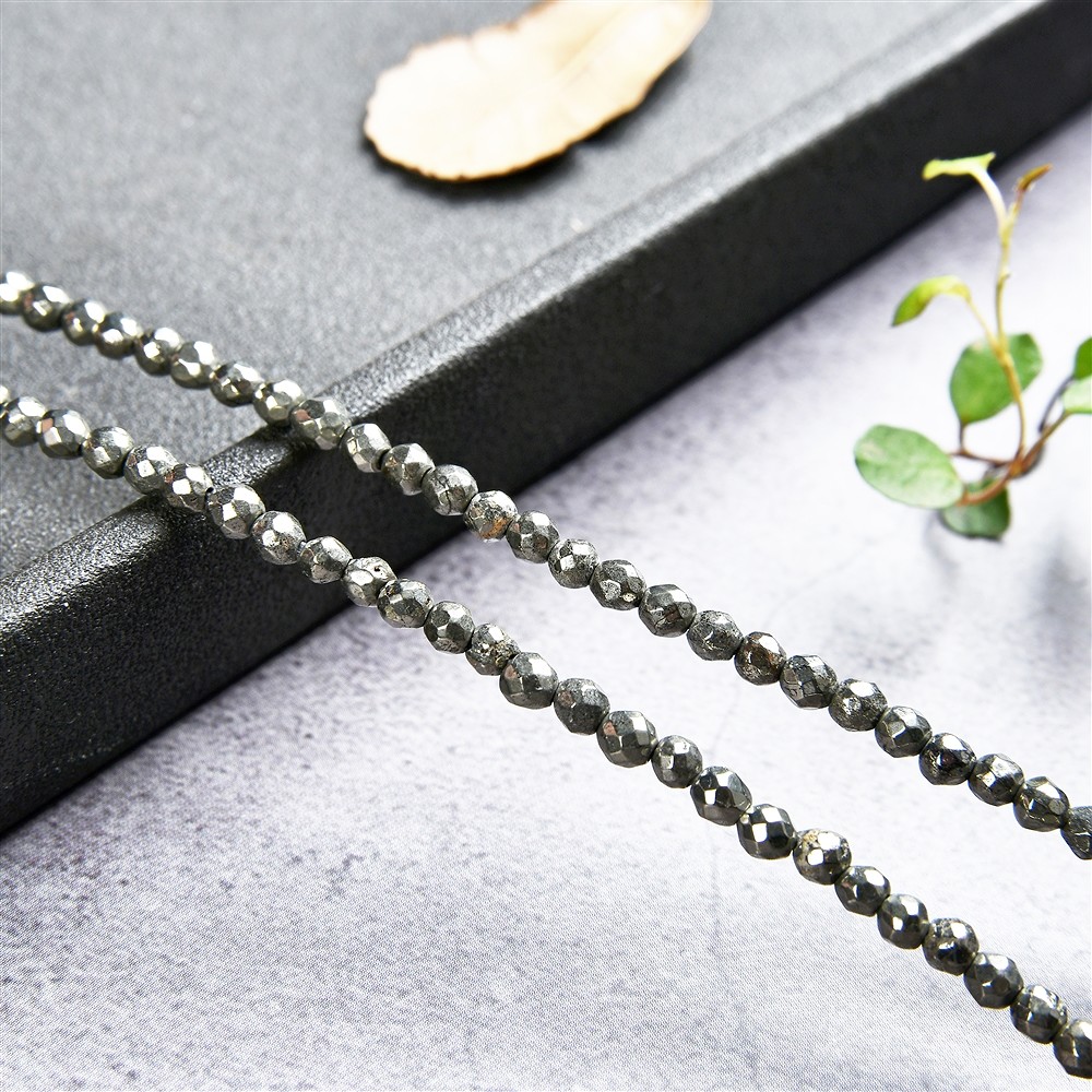 Strang Kugeln, Pyrit, facettiert, 03mm | Edelsteine, Heilsteine & Schmuck-Handel