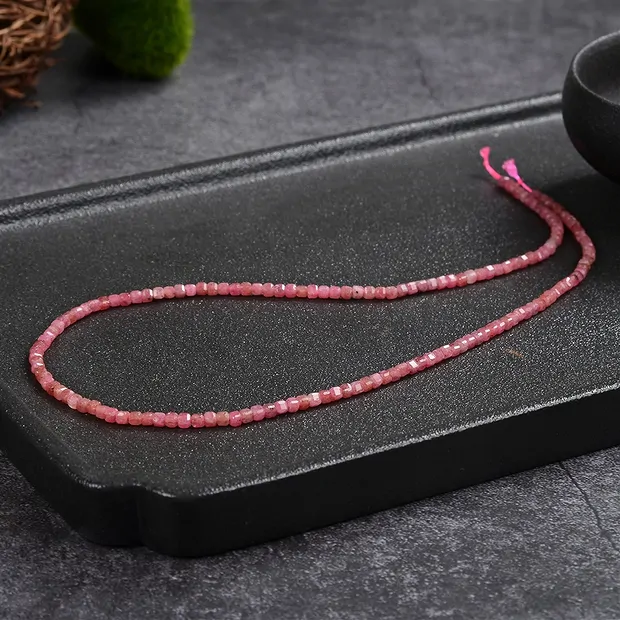 Cubo a fili, Rodonite, 02,5 mm, sfaccettato | grossista gemme e pietre curative