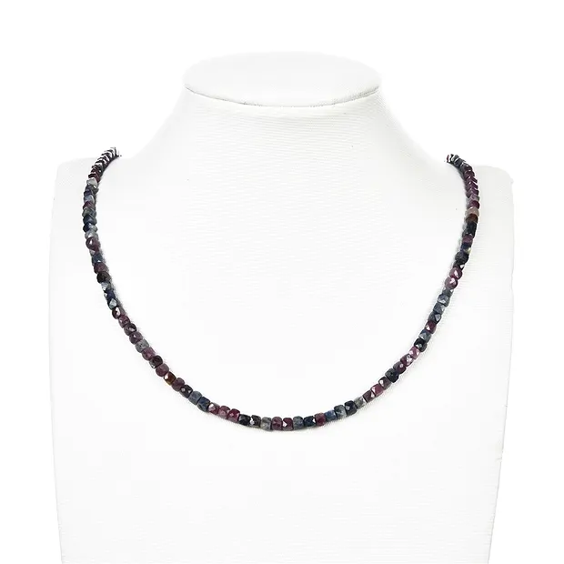 Collar cubo, Rubí/Zafiro, facetado, 04mm (39cm) | Marco Schreier