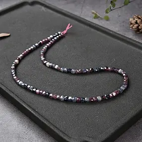 Stringed beads, Ruby/Sapphire, 04mm, faceted (39cm) | Marco Schreier