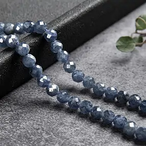 Rang de colliers boules, Saphir, à facettes, 04mm (39cm) | Marco Schreier