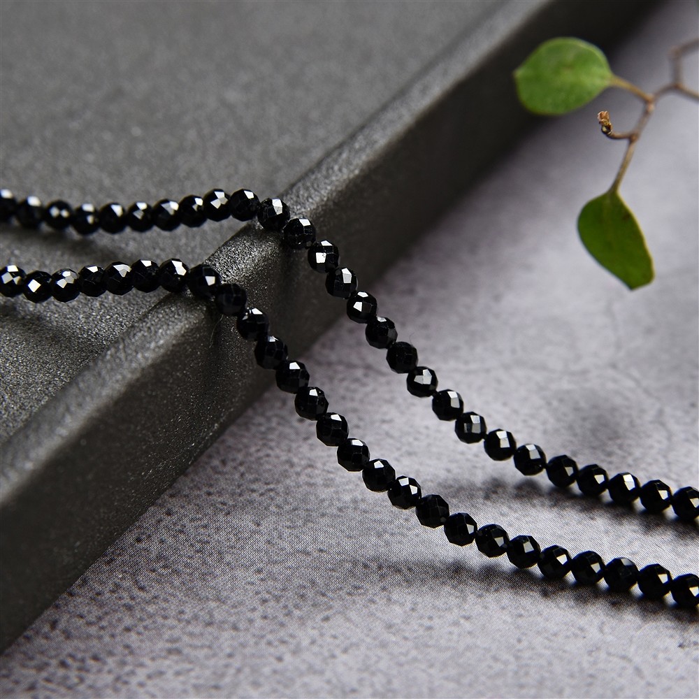 String Beads, Tourmaline (stab.), faceted, 02mm (39cm) | Marco Schreier