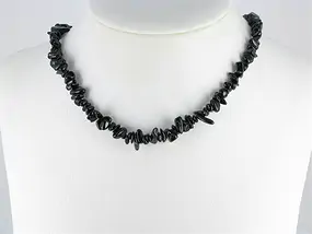 scheggia di filo, Schorl (stab.), 02-04 x 05-10mm (88cm) | Marco Schreier