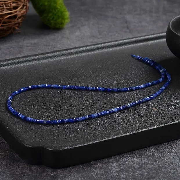 Cubo a filo, Sodalite, 02 mm, sfaccettato (39 cm) | Marco Schreier