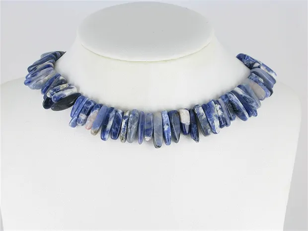 Strand of nuggets "Tooth", Sodalite, 03-05 x 10-20mm | Marco Schreier