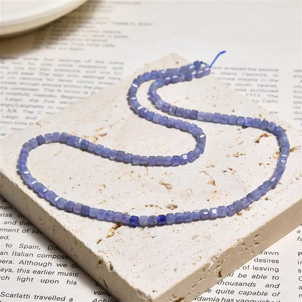 Strang Würfel, Tansanit, 03 x 03 x 03mm, facettiert | Marco Schreier