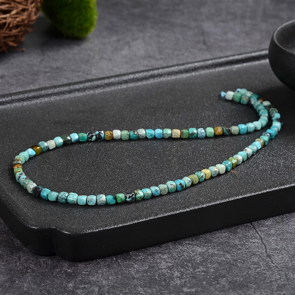Strand cube, Turquoise (stab.), faceted, 04mm (39cm) | Marco Schreier