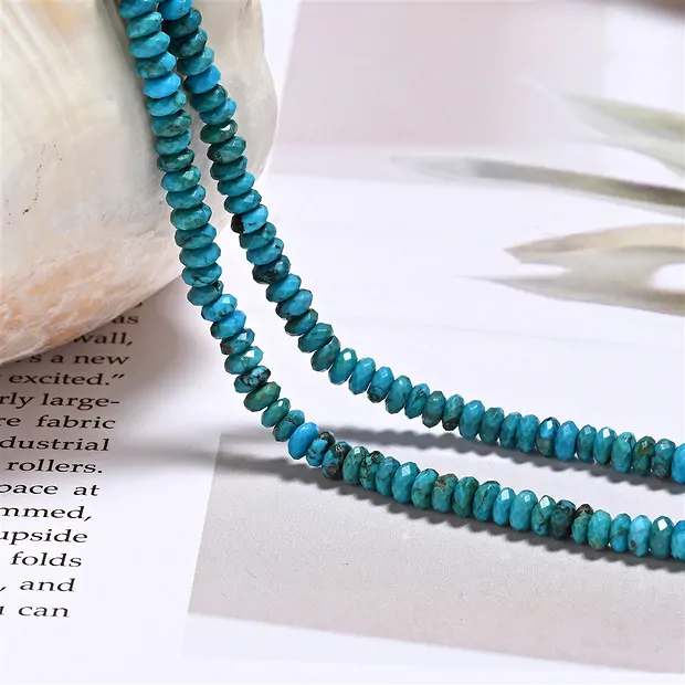 Boutons de rang, Turquoise (stab.), 02 x 04mm, facettés (39cm) | Marco Schreier